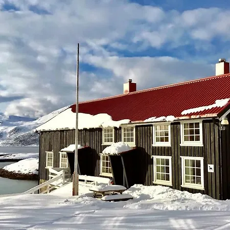 بيت للعطل Lyngvaerstua *